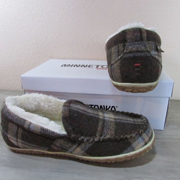 Minnetonka Women's Tempe Fleece Lined Slipper Moccasin Loafer Chocolate Plaid - Picture 2 of 3